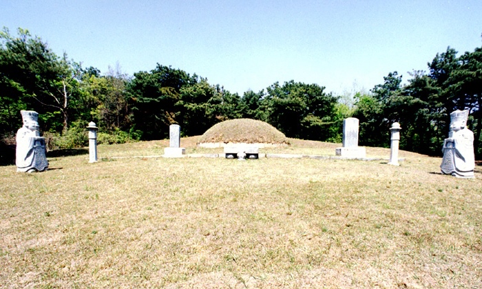 경기도기념물_김만기묘표_이미지_전체2_경기도_미술.jpg이미지