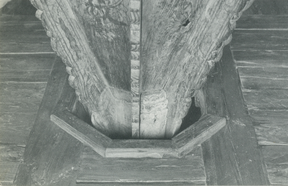 보물145_예천용문사대장전_윤장대하대부_경북_1990_건축.jpg이미지