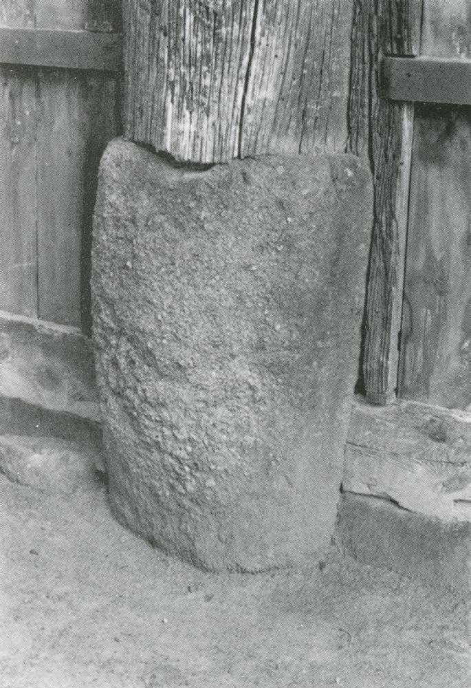 보물290_고창선운사대웅보전_측면고주초석_전북_1987_건축.jpg이미지