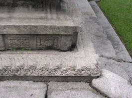 국보101_원주법천사지지광국사탑_06_전면_기단부_모서리부위파손이탈_2003_서울_보존.jpg이미지