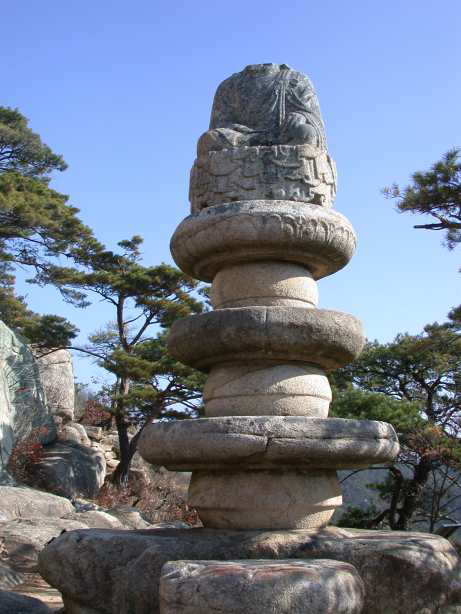 경주 남산 용장사곡 석조여래좌상 메인 이미지