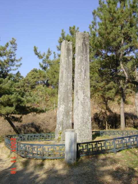 보물255_영주부석사당간지주_02_우측면_2001_경북_보존.jpg이미지