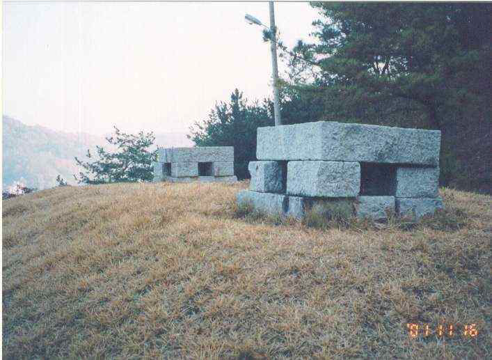 보물305_안동석빙고_06_석빙고_상부_환기구_2001_경북_보존.jpg이미지