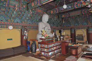 보물307_김천청암사수도암석조비로자나불좌상_02_전경_2010_경북_보존.jpg이미지